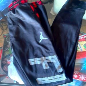 Youth large jordan black & red joggers